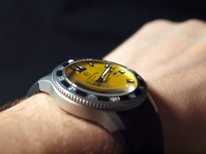Christopher Ward C60 Kingfisher Auto Diver wristshot
