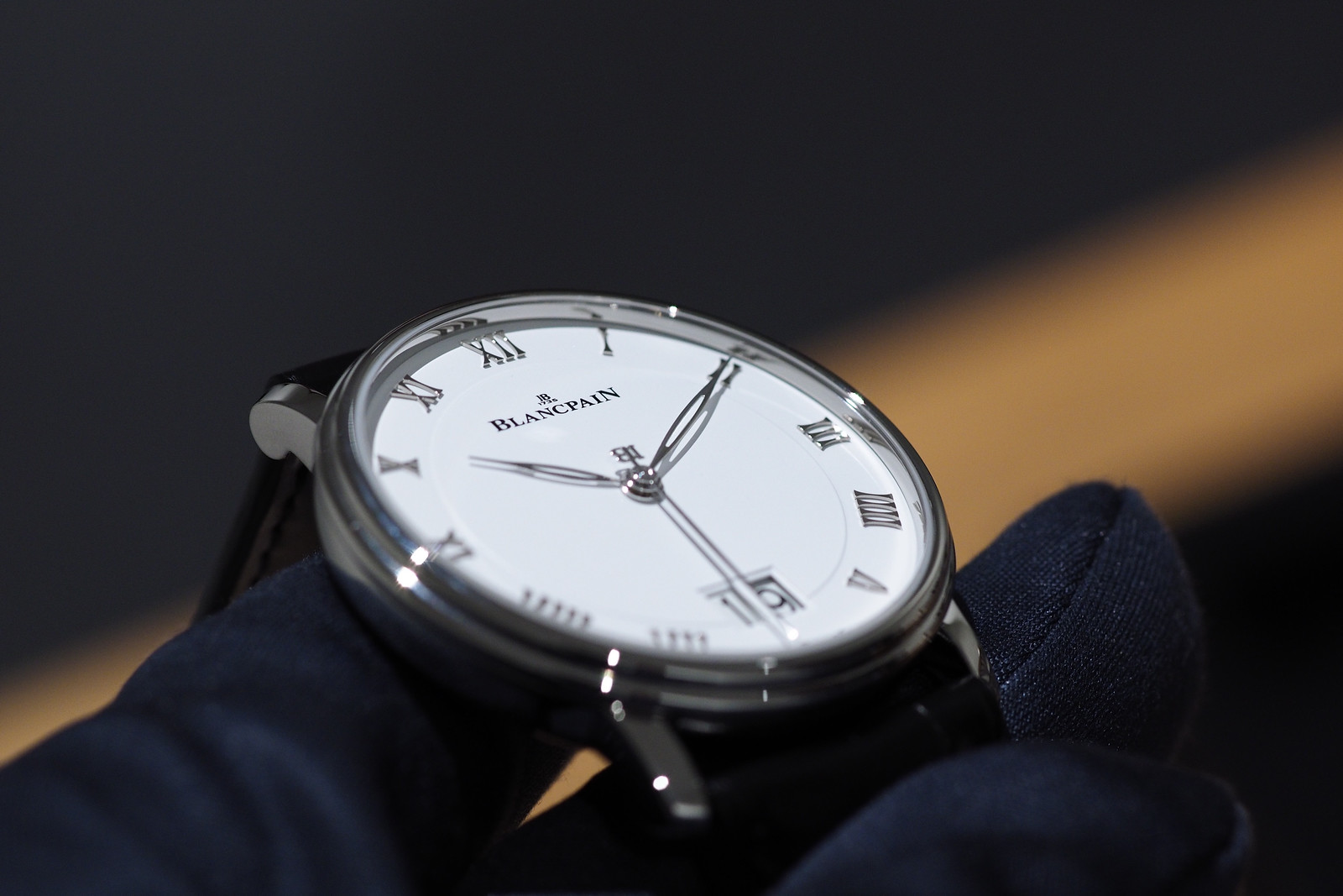 Сайты производителя часов. Часы Blancpain Villeret. Blancpain Villeret Retrograde. Blancpain Villeret на руке. Blancpain — Villeret часы Quantième complet.