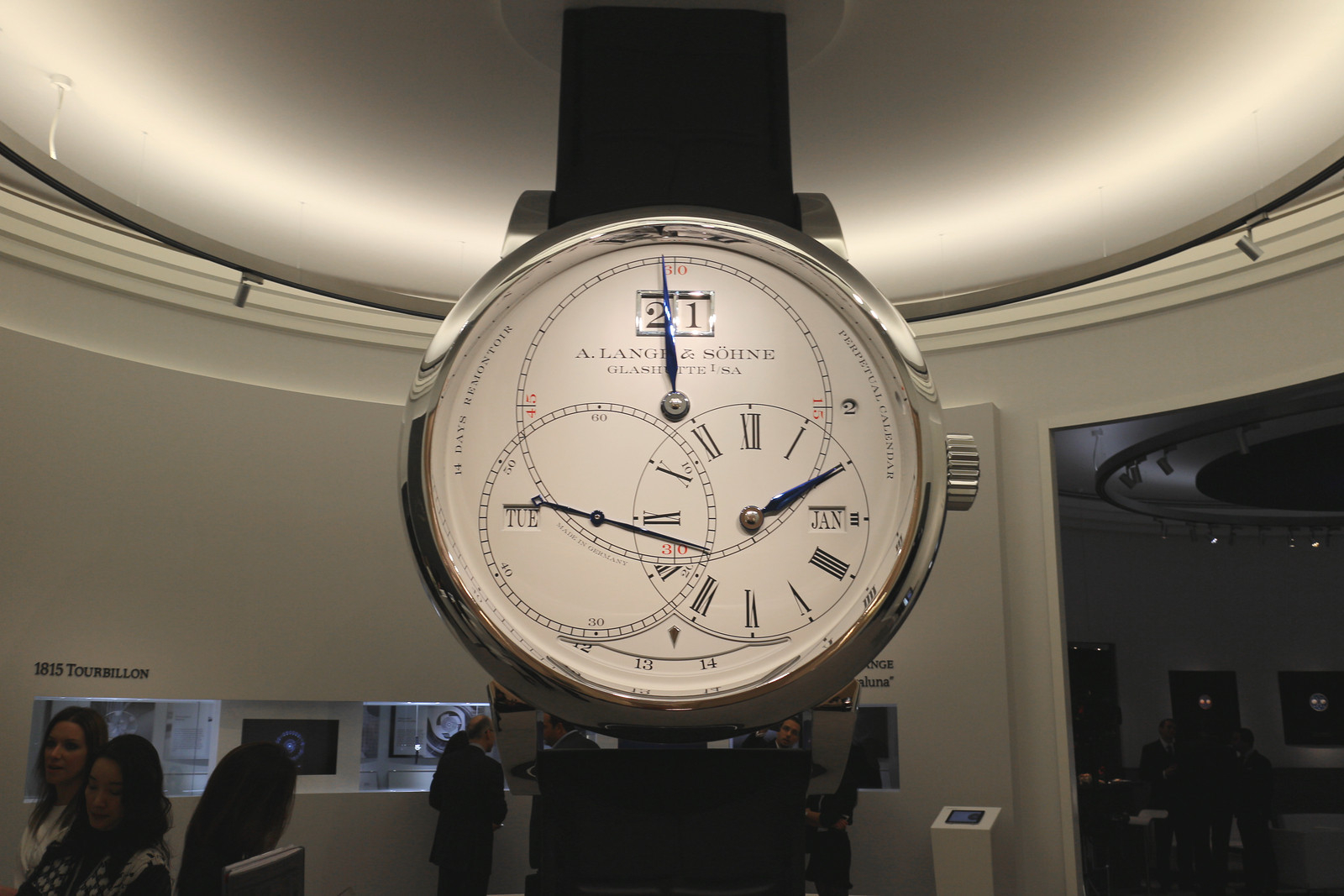 Lange Terraluna at 2014 SIHH booth