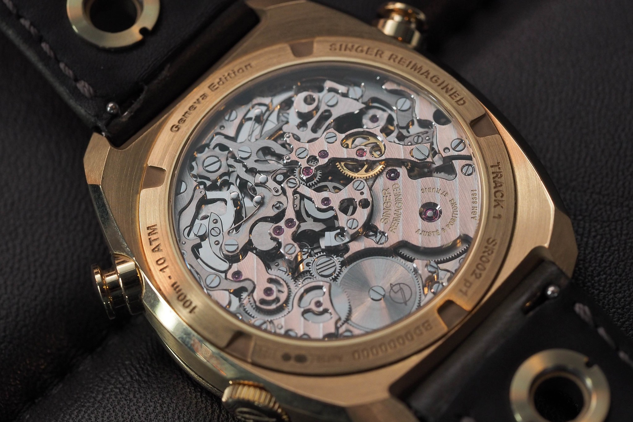 Singer Track 1 caseback