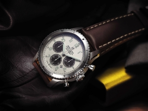 Navitimer Aviator 8 B01 Chronograph 43 Limited Edition