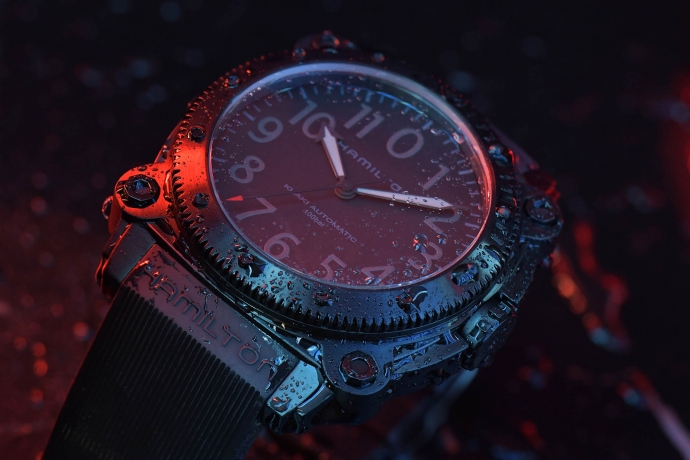 Hamilton Khaki Navy BeLOWZERO Tenet Limited Edition red