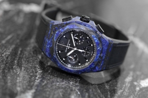 Girard-Perregaux Carbon Glass Laureato Absolute Chronograph