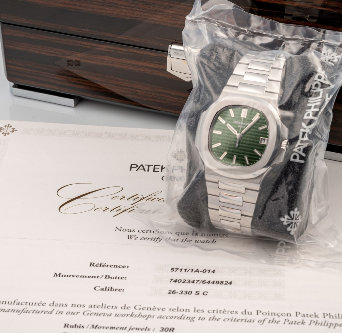 Patek Philippe Nautilus 5711/1A-014 lot 152 at Antiquorum
