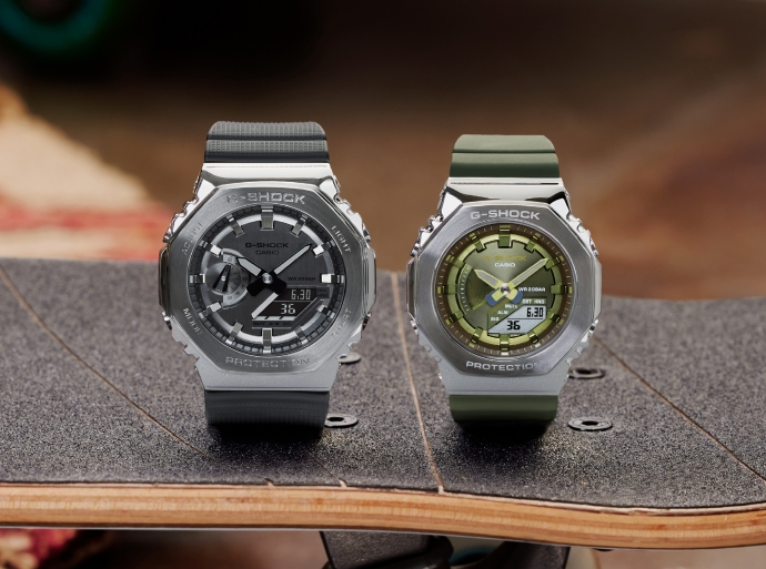 CasiOak metal 44 and 40 mm