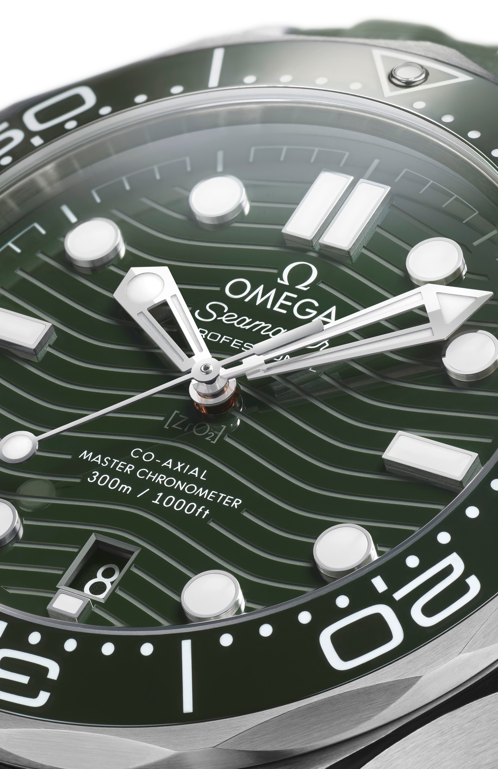 Omega Seamaster 300M Green dial close-up Ref. 210.30.42.20.10.001