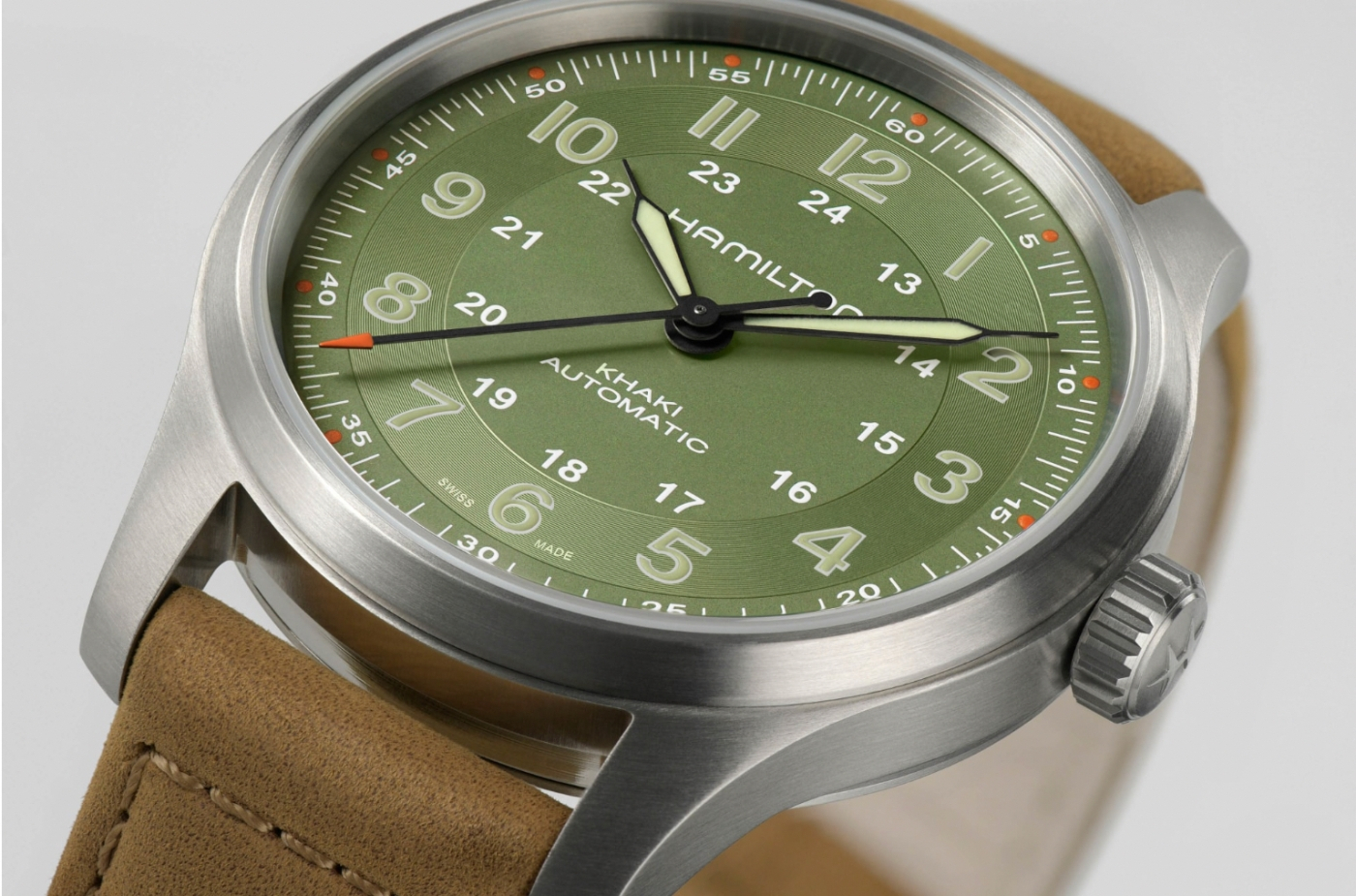 Hamilton Khaki Field Titanium Auto 38 | Professional Watches