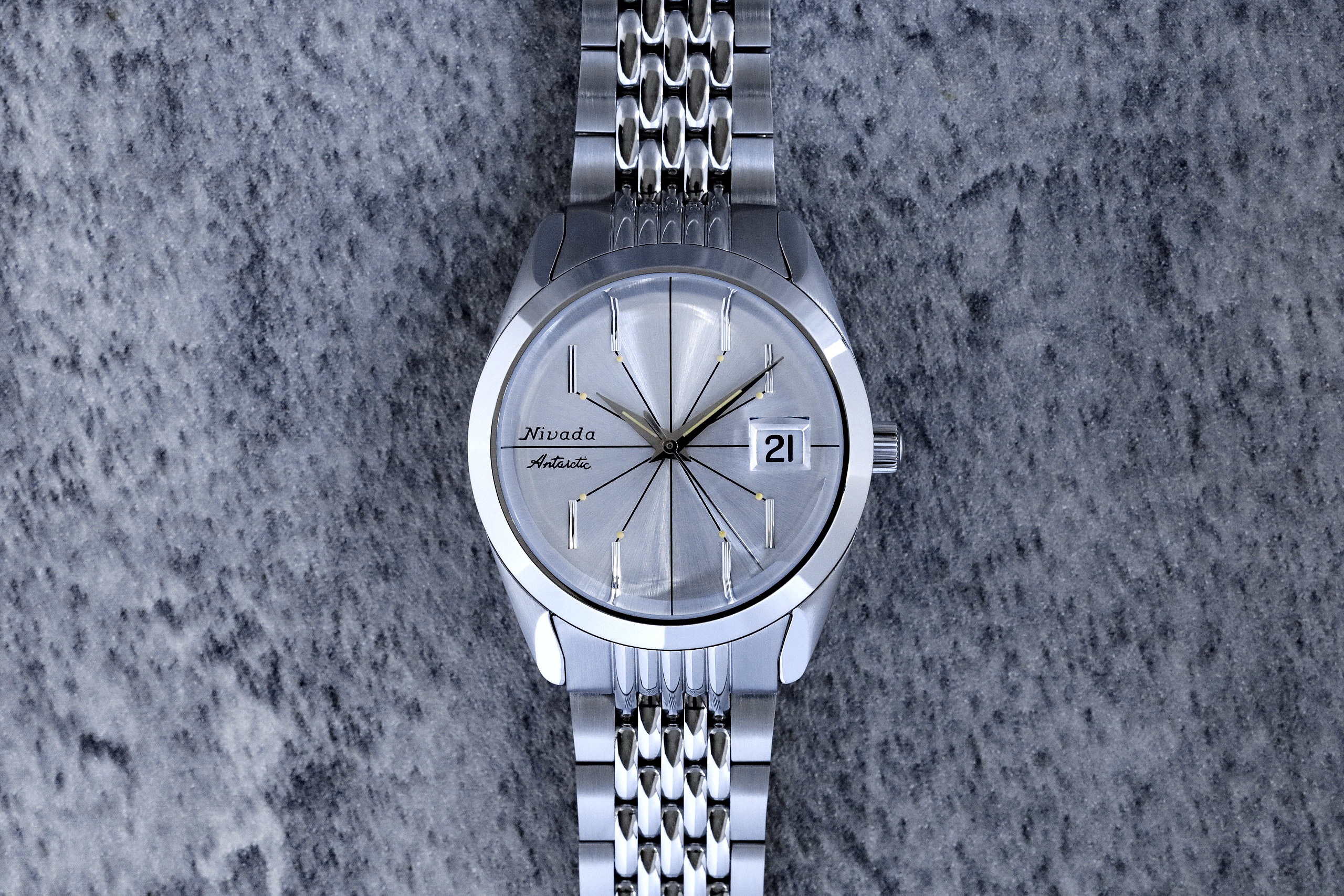 Nivada Grenchen Antarctic Spider Ref. 32023A overhead close-up