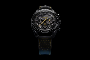 2024 Omega Speedmaster Dark Side of The Moon Apollo 8