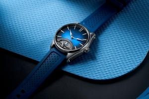 Moser Pioneer Retrograde Seconds