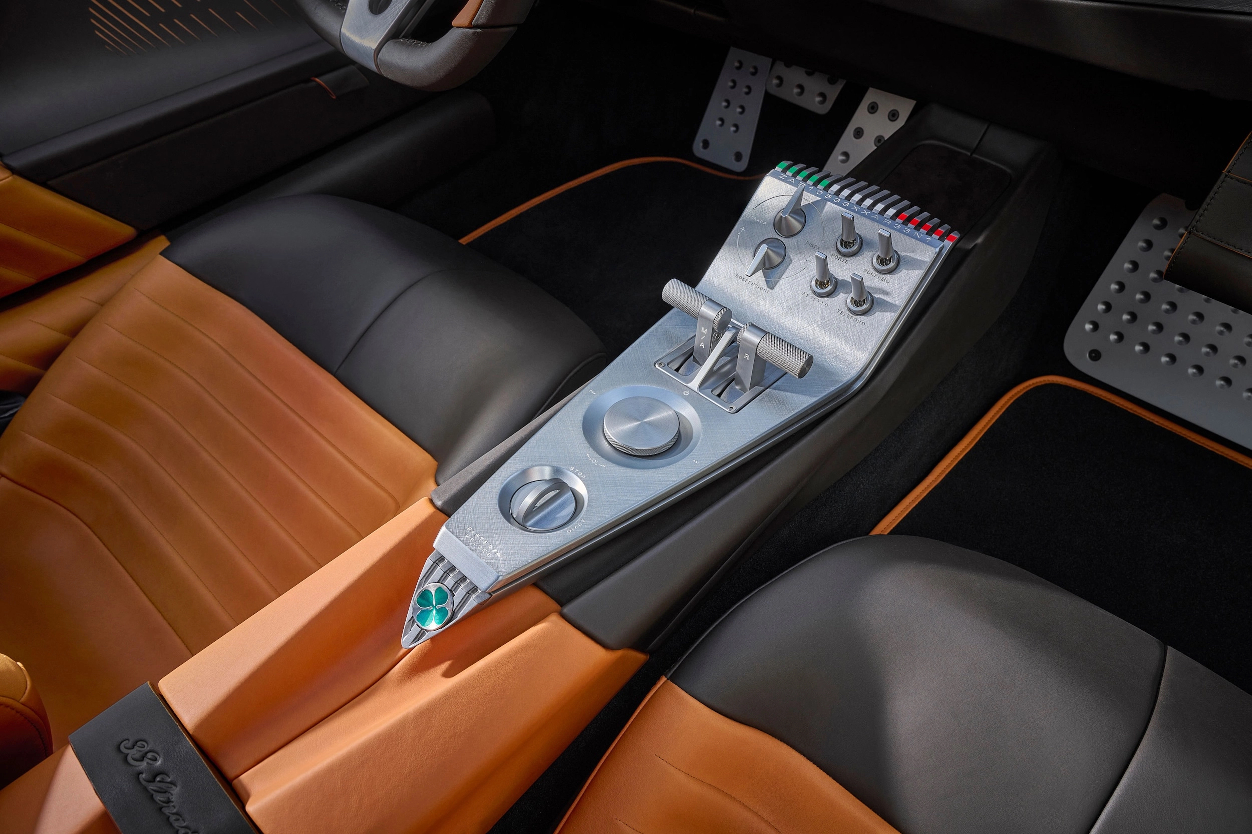 2025 Alfa Romeo 33 Stradale mechanical switches
