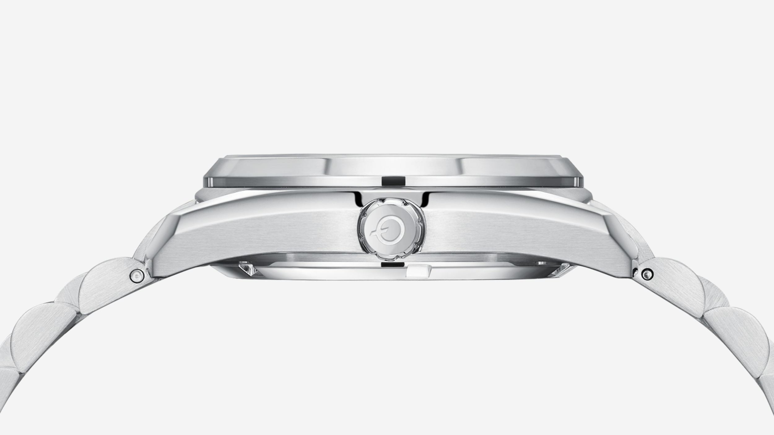 Quantum Horizon QMG1251B profile view